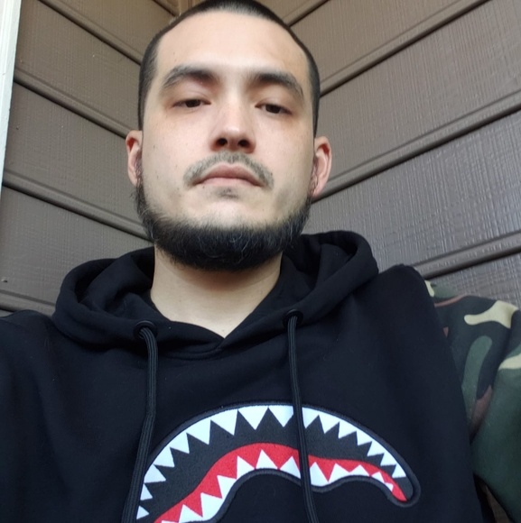 Profile Picture of Matt Newman (@mnewman1228) on Poshmark