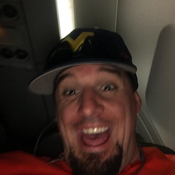 Profile Picture of Nick Barron (@actual_nick) on Poshmark