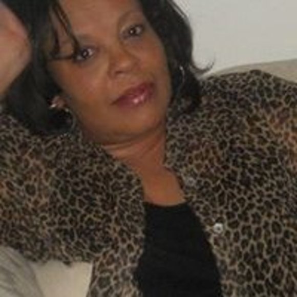 Profile Picture of Vicky Watson (@vicky_77089) on Poshmark