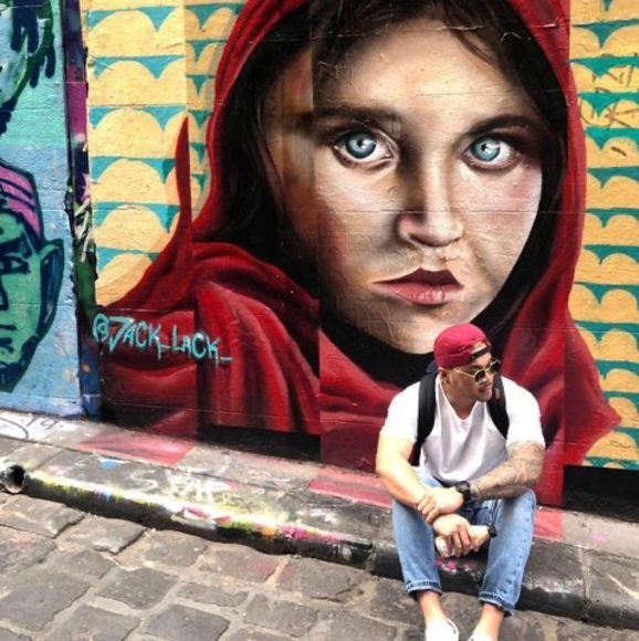 Profile Picture of Fender Benavides (@fenderbenavides) on Poshmark