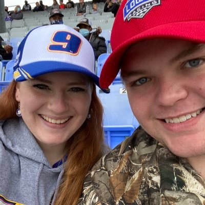 Profile Picture of Meredith Zachary (@mcfoxz) on Twitter