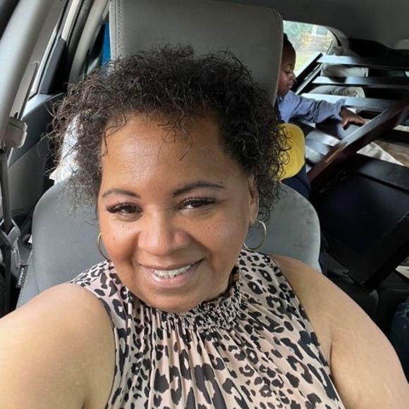 Profile Picture of Camilla Jones (@camillajones50) on Poshmark