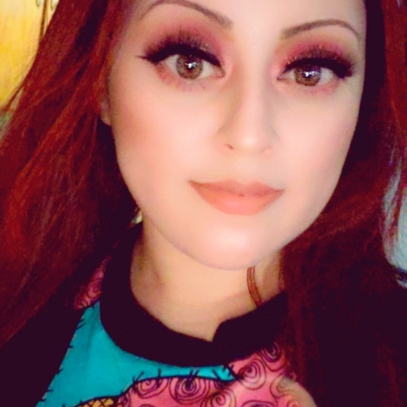 Profile Picture of Heidi Ortiz (@heidiortiz32) on Poshmark
