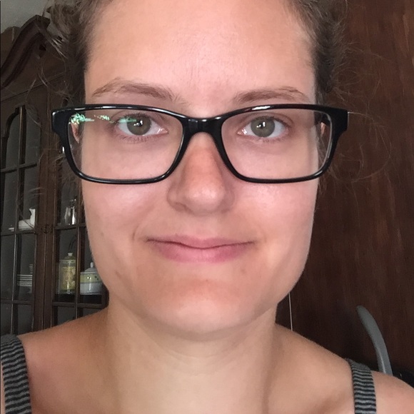 Profile Picture of Amanda Womack (@moondune84) on Poshmark