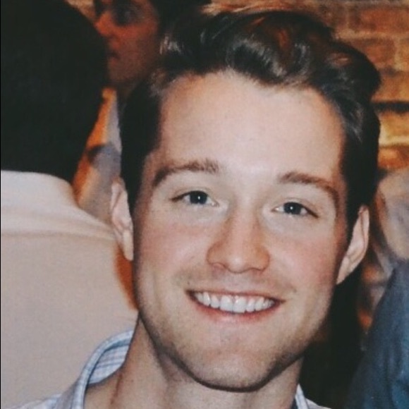 Profile Picture of Alex Quinnell (@q_closet) on Poshmark