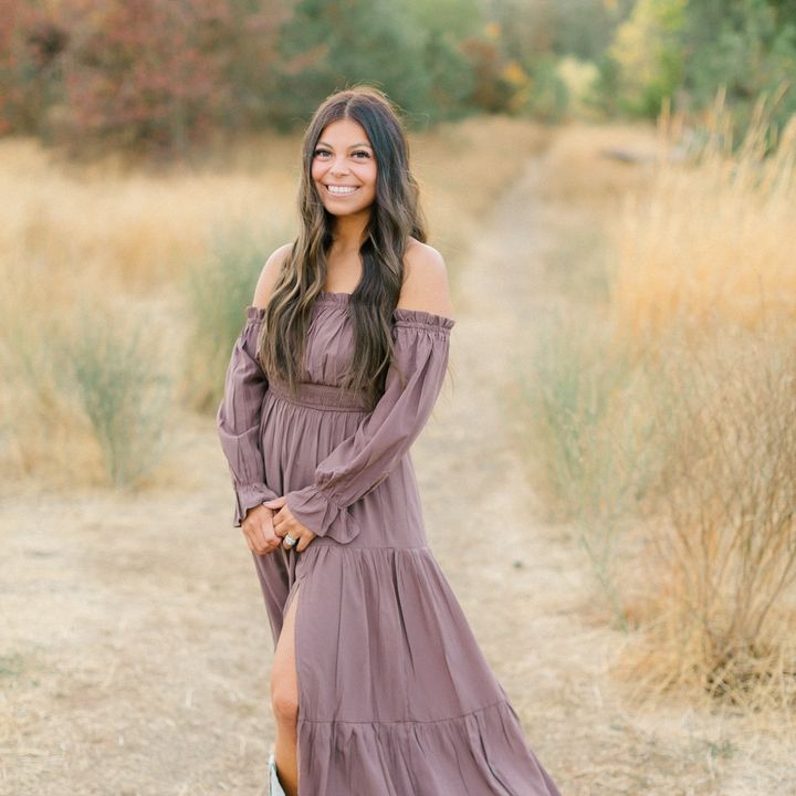 Profile Picture of Viviana Nicholson (@vivianafelice) on Tiktok
