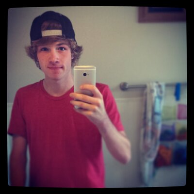 Profile Picture of Justin Schaefer (@justinschaefer8) on Twitter