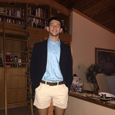 Profile Picture of Chris Avallone (@cavallone923) on Twitter