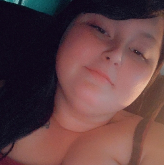 Profile Picture of Jodi Thompson (@jodimonique1996) on Poshmark
