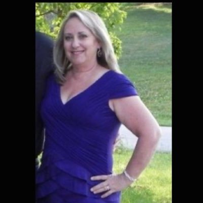 Profile Picture of Susie Hargis Roberts (@MonaRayDesigns) on Twitter
