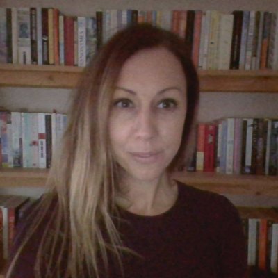Profile Picture of Siân Thomas (@SianNatash) on Twitter