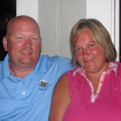Profile Picture of Tammy Shackelford (@tammyroof) on Twitter