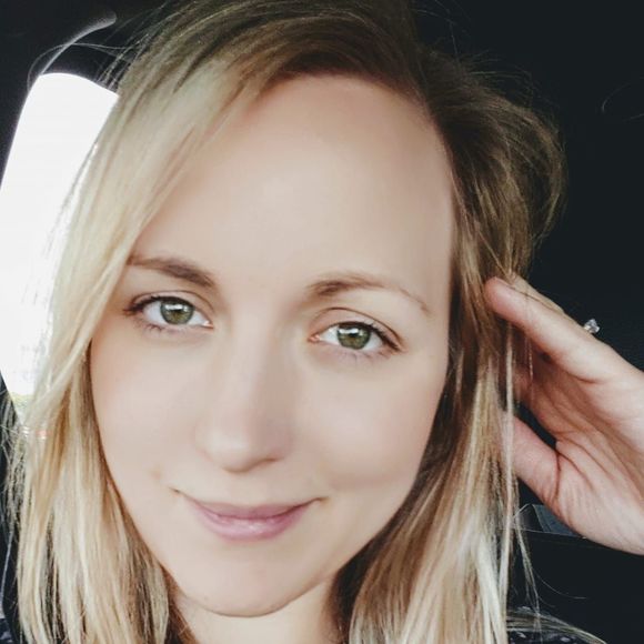 Profile Picture of Jaclyn Heidman (@jaclynheidman) on Poshmark