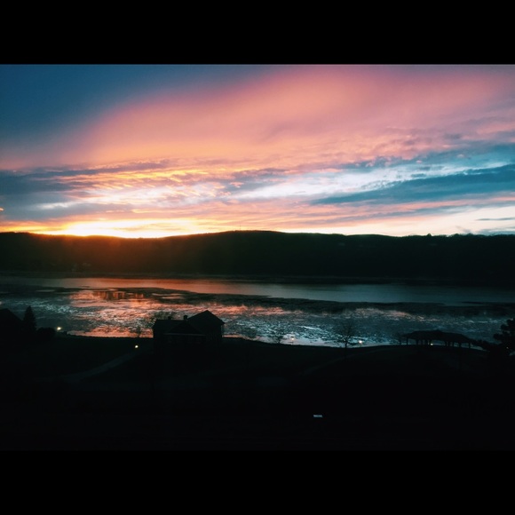 Profile Picture of Heather Trzcinski (@heathertrz) on Poshmark