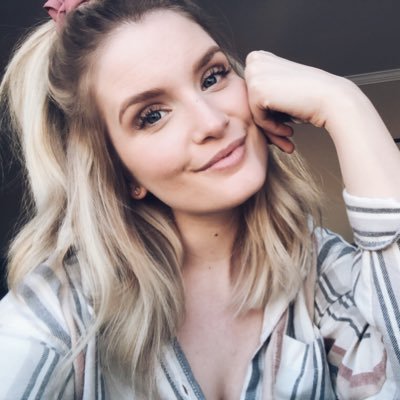 Profile Picture of Julia Vincent (@juliavincent88) on Twitter