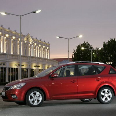 Profile Picture of Mike Petrov (@avon76) on Twitter