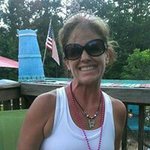 Profile Picture of Beth Tobin Trimble (@beth.t.trimble) on Instagram