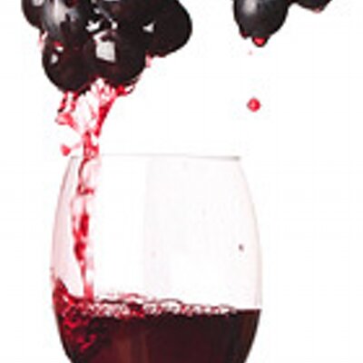 Profile Picture of Lisa Moeller (@PressedGrapes) on Twitter