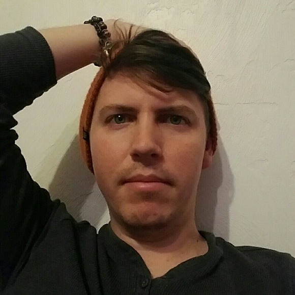 Profile Picture of Matthew Lahmann (@lahmannm) on Poshmark
