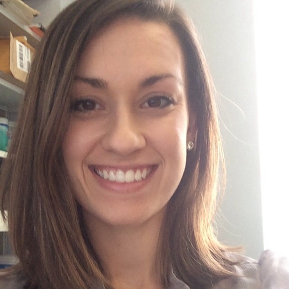 Profile Picture of Heather Janson (@heather_nyc) on Poshmark