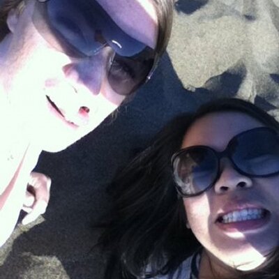 Profile Picture of Ashley Devine (@lilmissviolin) on Twitter