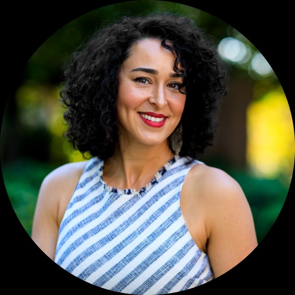 Profile Picture of Sasha Ayad (@sasha8988) on Poshmark