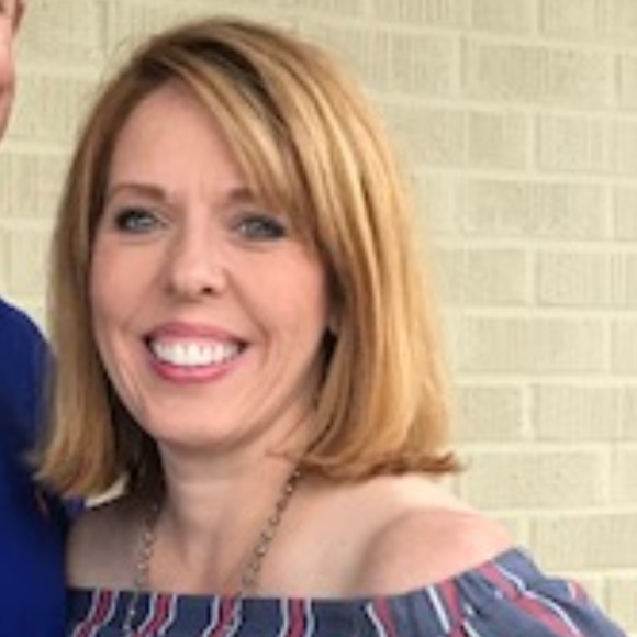 Profile Picture of Jima Alexander (@jimaalex) on Poshmark