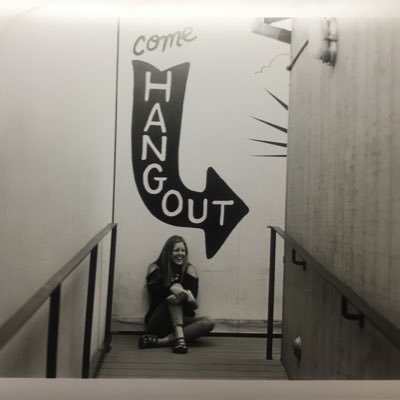 Profile Picture of Mary Schell (@seaschell03) on Twitter