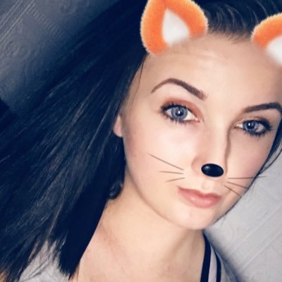 Profile Picture of Dayna Stone-Webb (@daynawebb8) on Twitter
