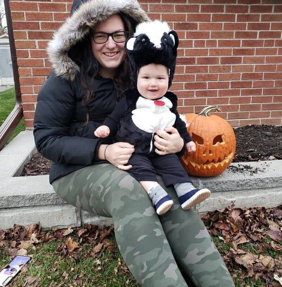 Profile Picture of Liz Didiano (@lizdacosta) on Poshmark