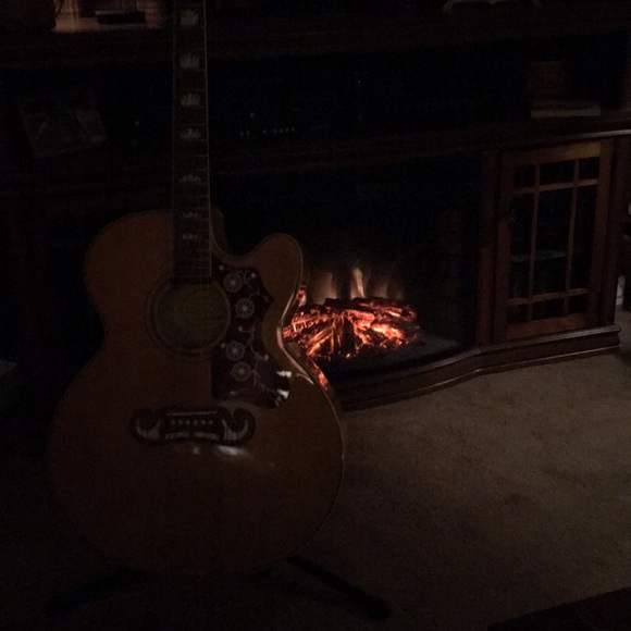 Profile Picture of Robert Newell (@bigbobber) on Poshmark