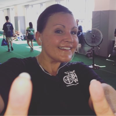 Profile Picture of Becky Bradley (@beckyabradley) on Twitter