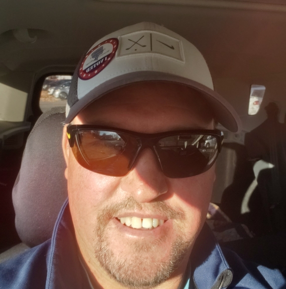 Profile Picture of Bill Harper (@avidgoler) on Poshmark