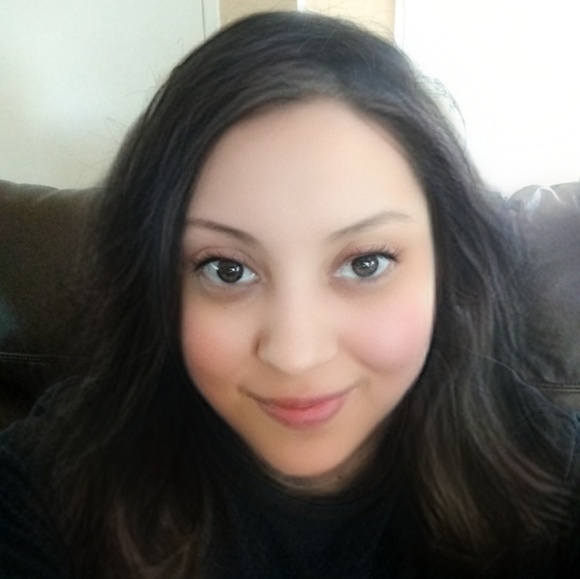 Profile Picture of Maria Partida (@mpartida5) on Poshmark