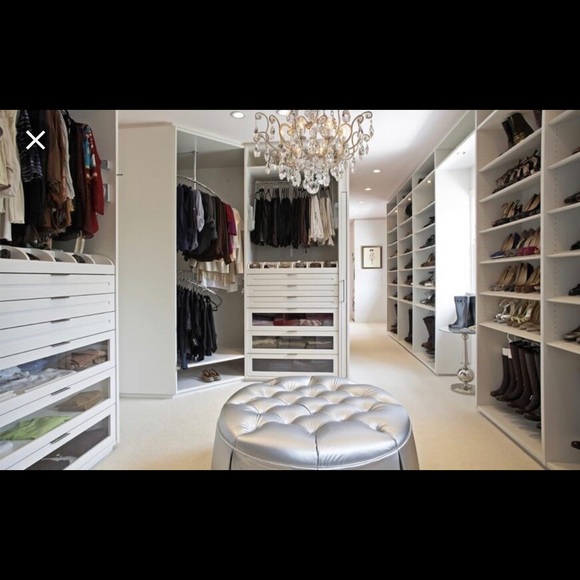 Profile Picture of N/e Barbasch (@bashcloset1) on Poshmark