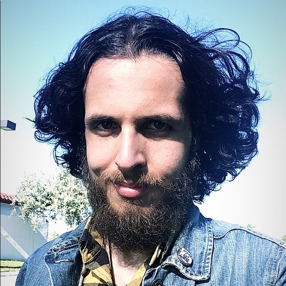 Profile Picture of Alexander Gonzalez (@alexandergon853) on Poshmark