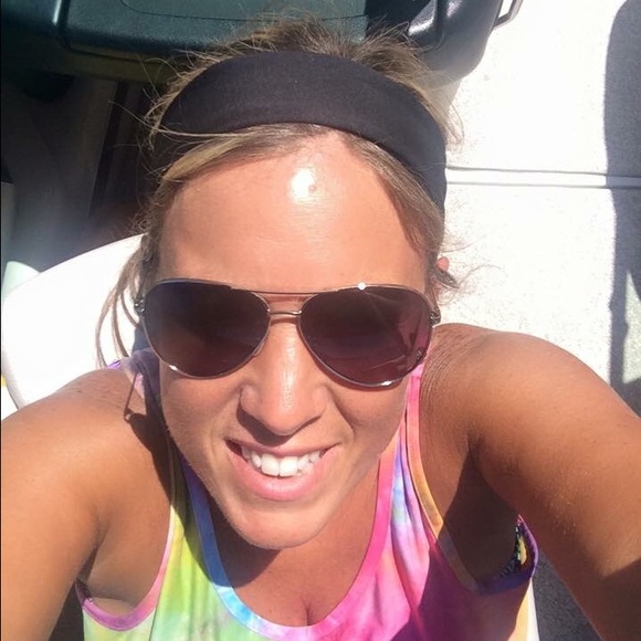 Profile Picture of Jami Arnold (@jarnold20) on Poshmark