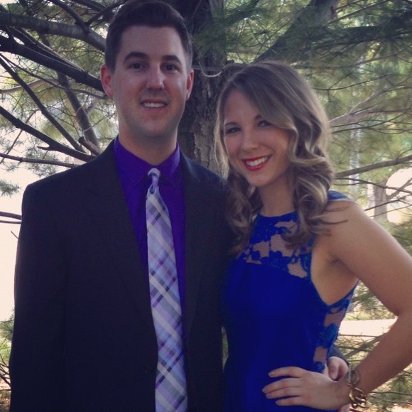 Profile Picture of Dana Janssen (@djanssen17) on Poshmark