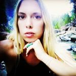 Profile Picture of Sanda June (@wiseowl.wildwolf.woman) on Instagram