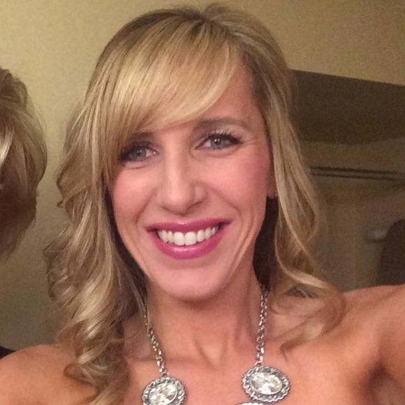 Profile Picture of Shawn Coffey (@shawnee1980) on Poshmark