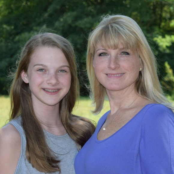 Profile Picture of Denise Jankowski (@djmjlove12) on Poshmark