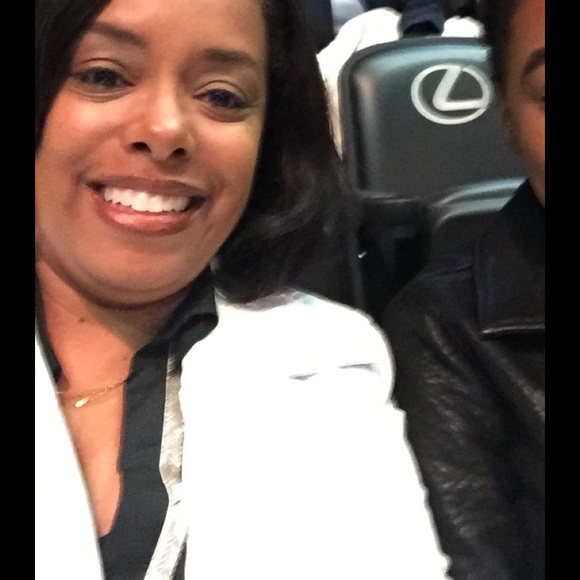 Profile Picture of Janet Parrish (@myjamil13) on Poshmark