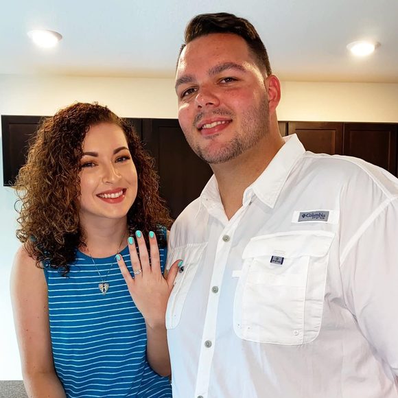 Profile Picture of Alexis Telford (@alexiskae4) on Poshmark