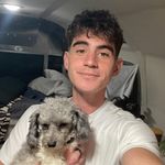 Profile Picture of Charles Simons (@charlie.xvii) on Instagram