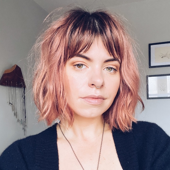 Profile Picture of Adrienne Bodem (@ada_pee) on Poshmark