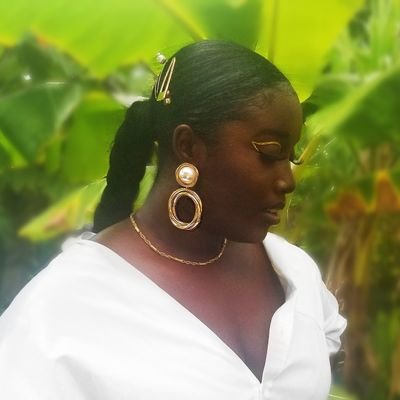 Profile Picture of 🌴🌸Shea Butter Baby🌸🌴 (@TiriAlexander) on Twitter