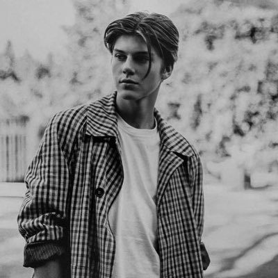 Profile Picture of 𝐏𝐀𝐓𝐓𝐄𝐑𝐒𝐎𝐍, 𝐋𝐄𝐕𝐈 (@ofbrxkendreams) on Twitter