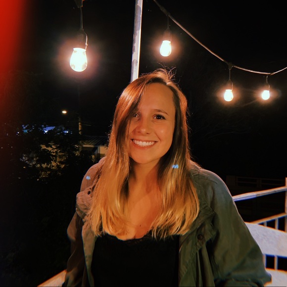 Profile Picture of Julia Campo (@juliacampo) on Poshmark