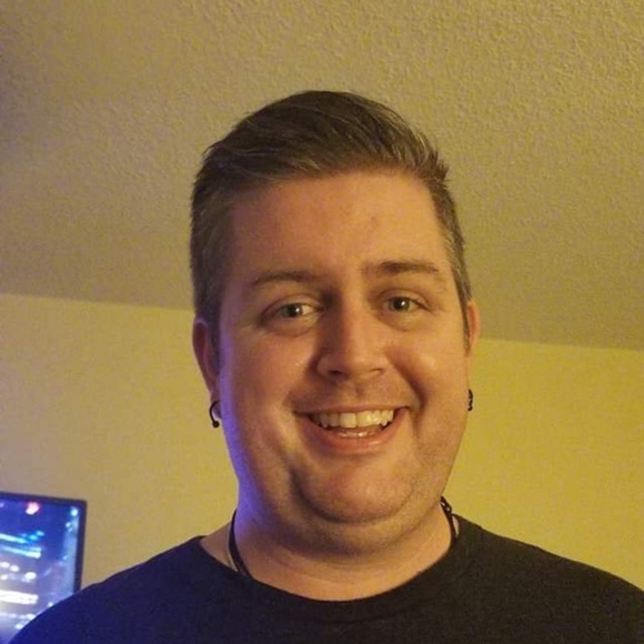 Profile Picture of Sean Mcdaniel (@seamu2172) on Poshmark