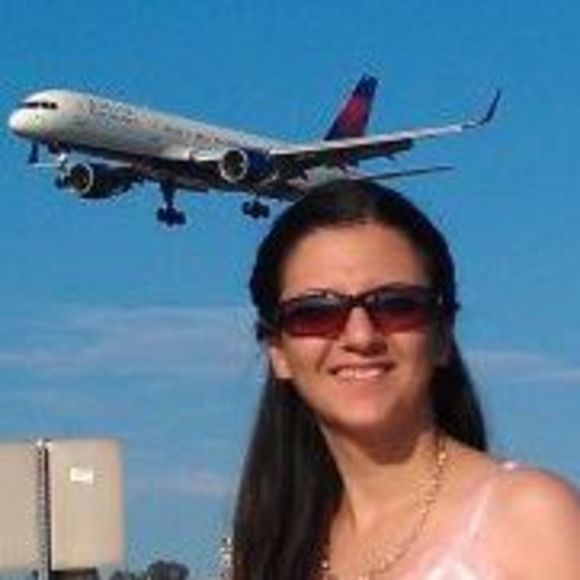Profile Picture of Telma Mahmoudi (@tttmmm_1982) on Poshmark